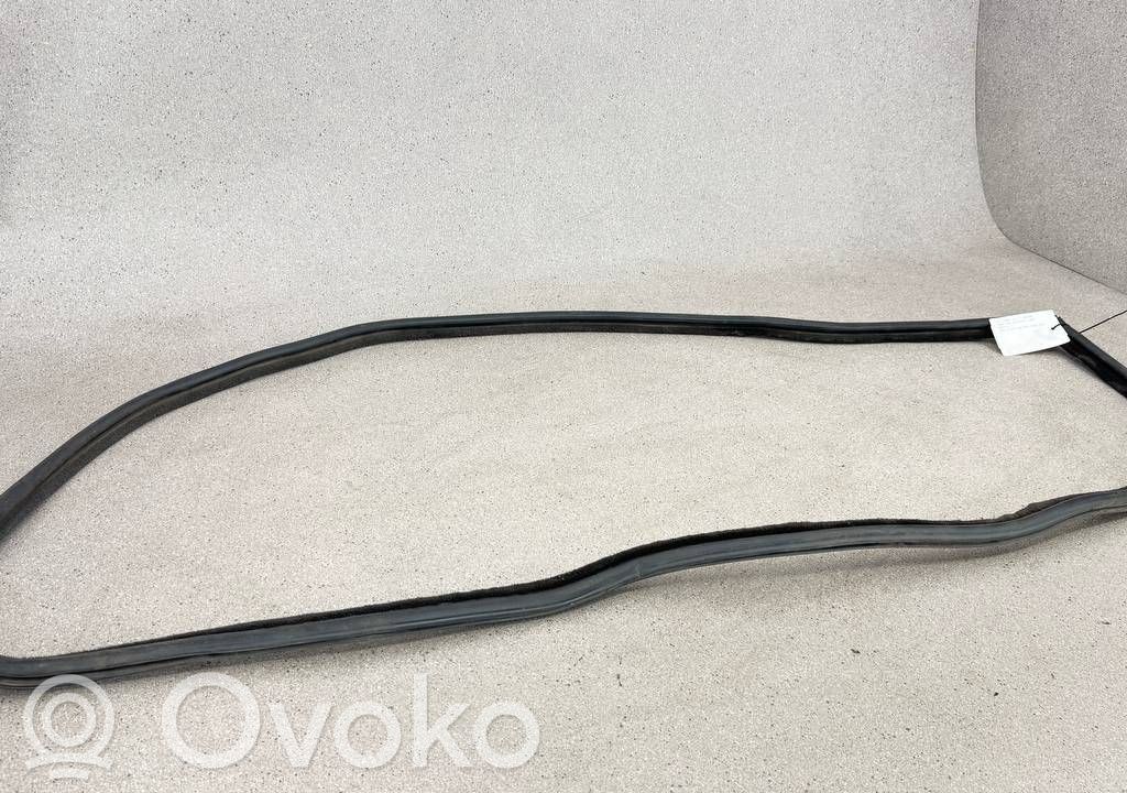 BMW 3 E30 Etuoven kumitiiviste 