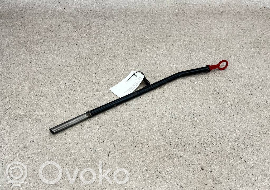 BMW 3 E30 Eļļas līmeņa mērāmais 