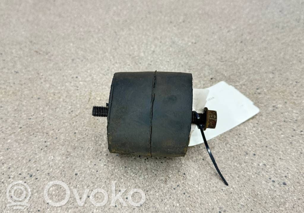 Engine mount bracket   1132321,11811132321