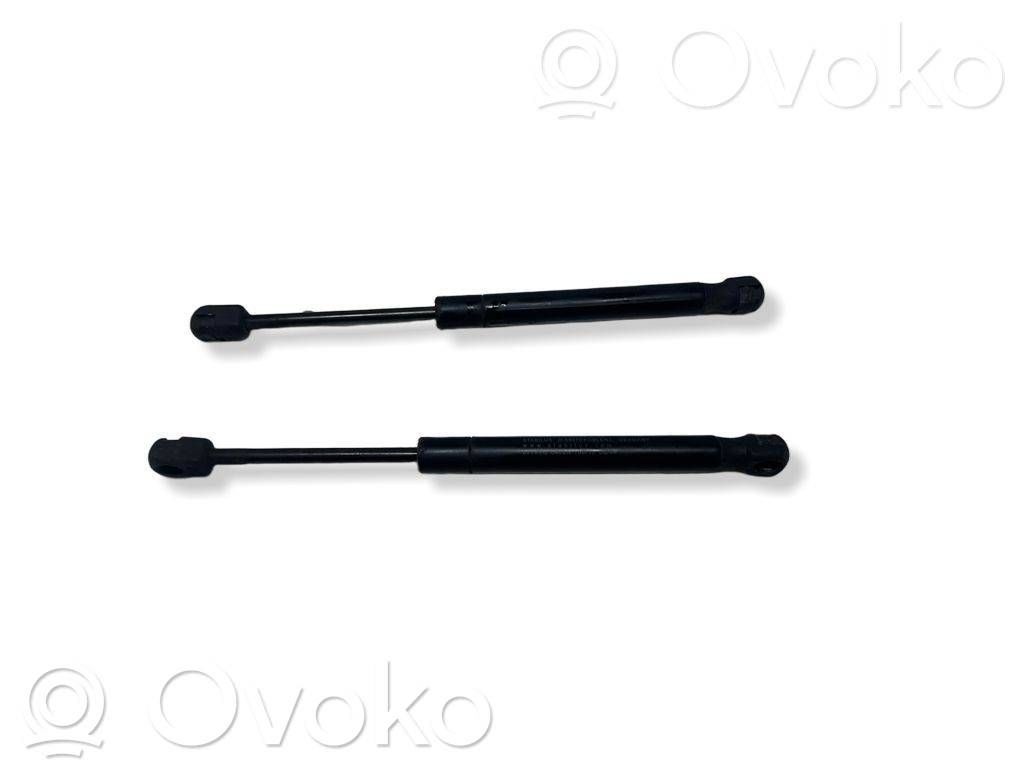 Volvo XC60 Amortizor capotă motor 