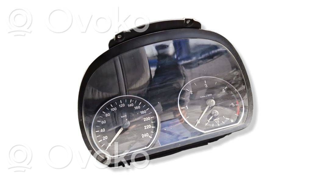 BMW 1 E81 E87 Spidometrs (instrumentu panelī) 