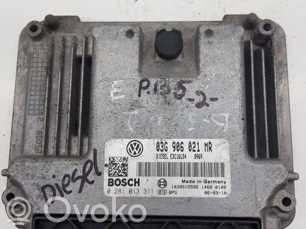 Volkswagen PASSAT B6 Engine control unit/module 