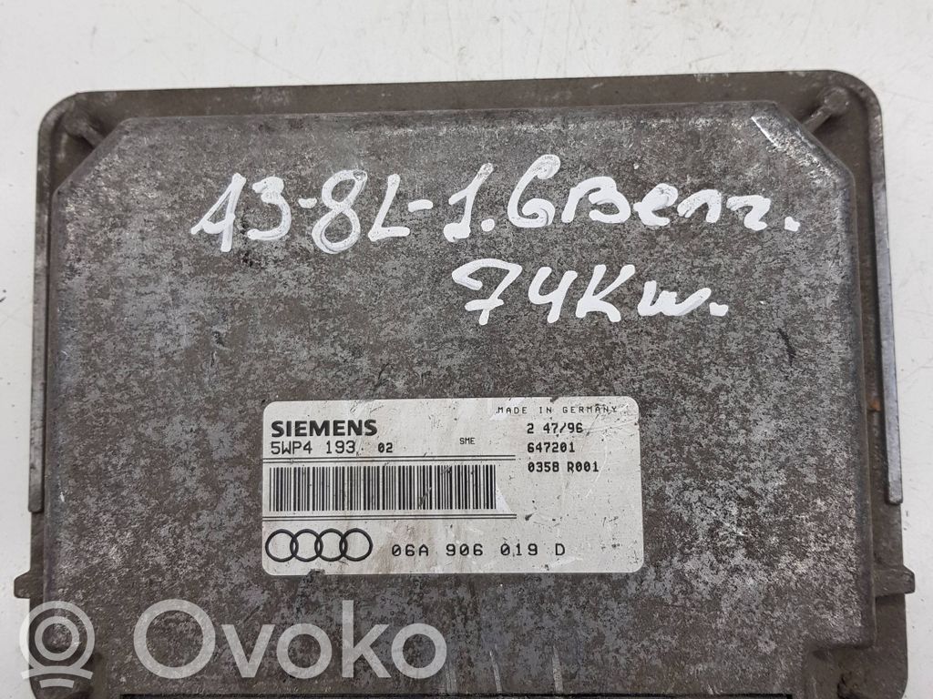 Engine control unit/module   06A906019D