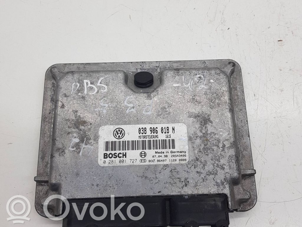 Volkswagen PASSAT B5 Engine control unit/module 
