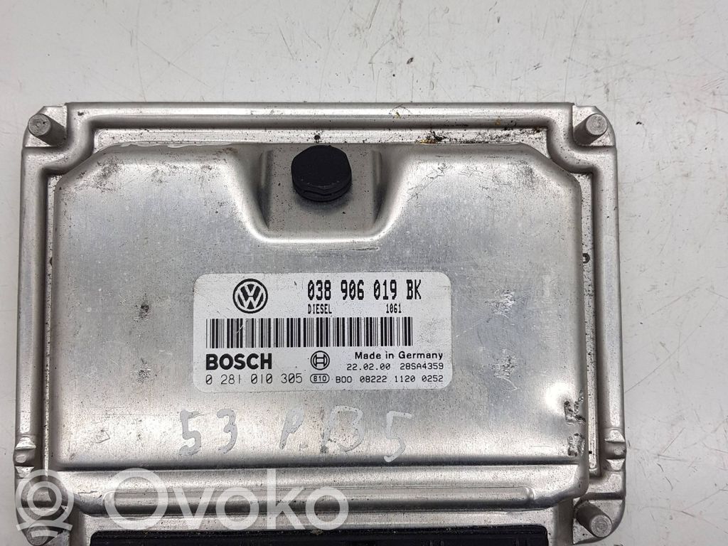 Volkswagen PASSAT B5.5 Engine control unit/module 