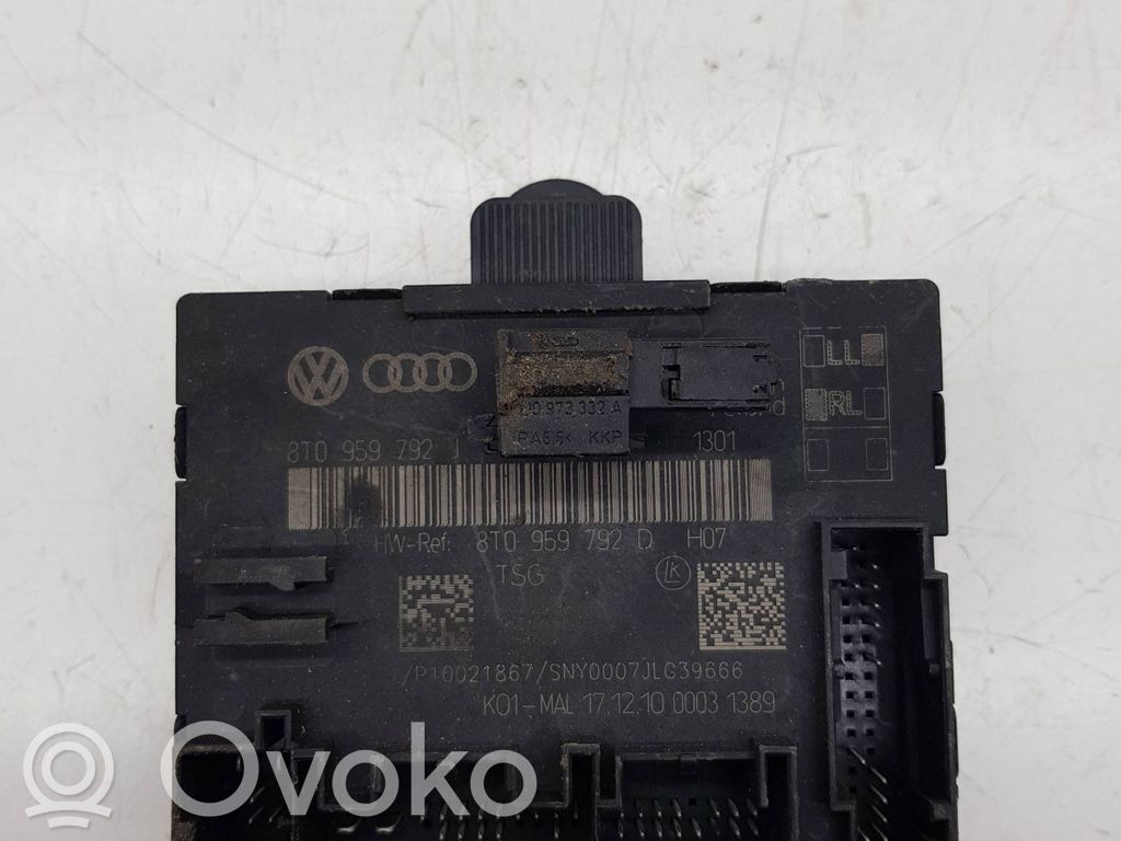 Audi A5 8T 8F Door control unit/module 