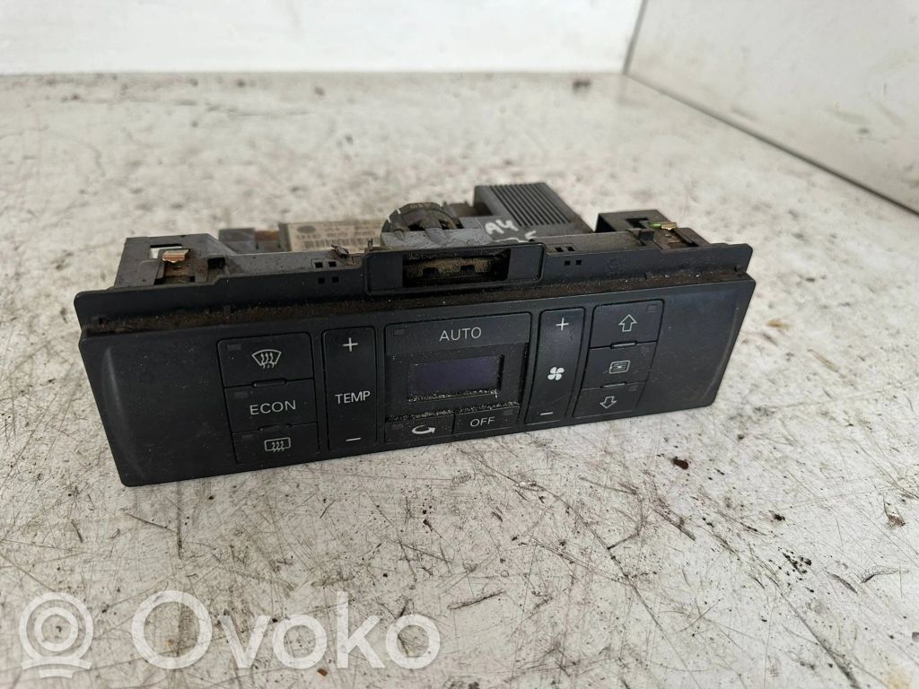 Audi A4 S4 B5 8D Climate control unit 