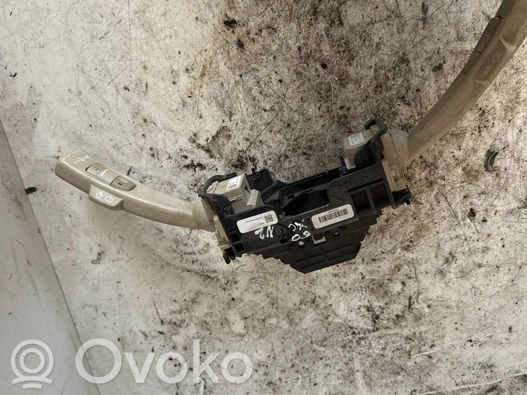 Volvo XC60 Wiper turn signal indicator stalk/switch 