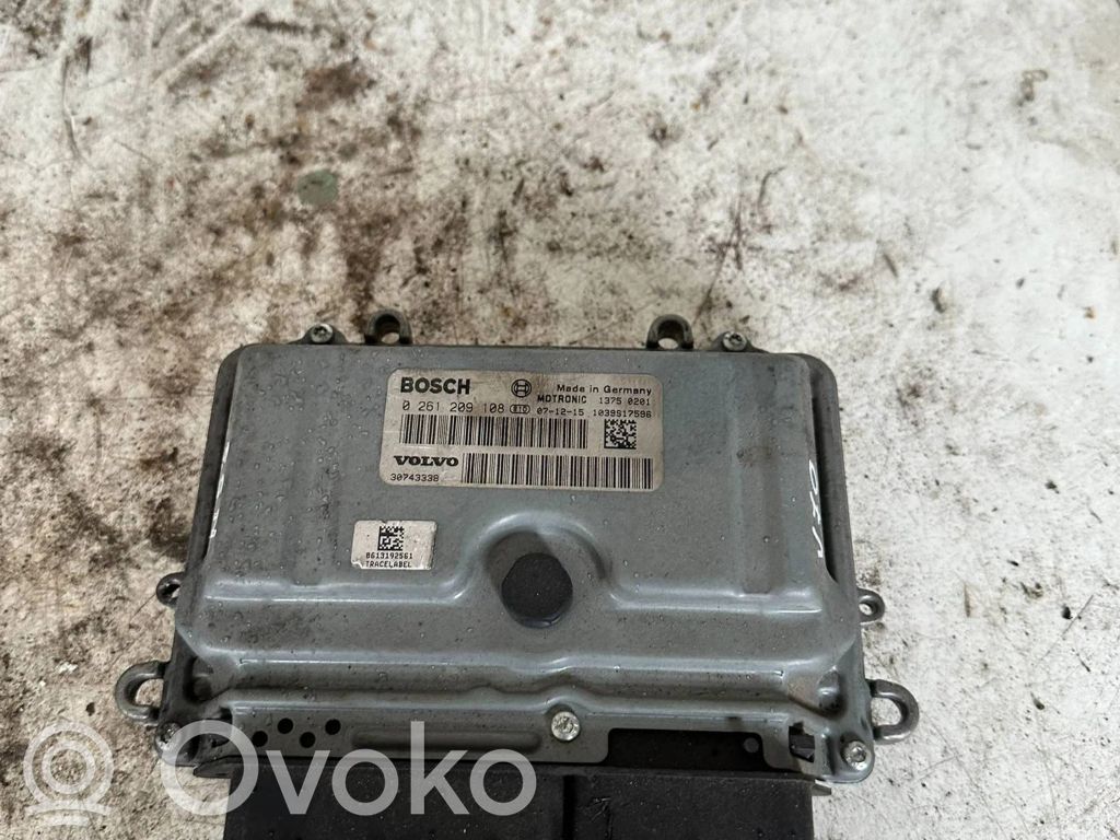 Volvo V70 Engine control unit/module 