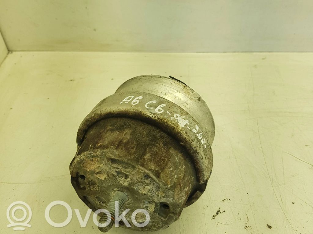 Audi A6 S6 C6 4F Engine mount bracket 