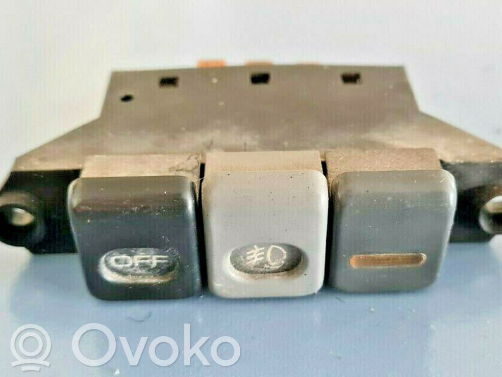 Fog light switch