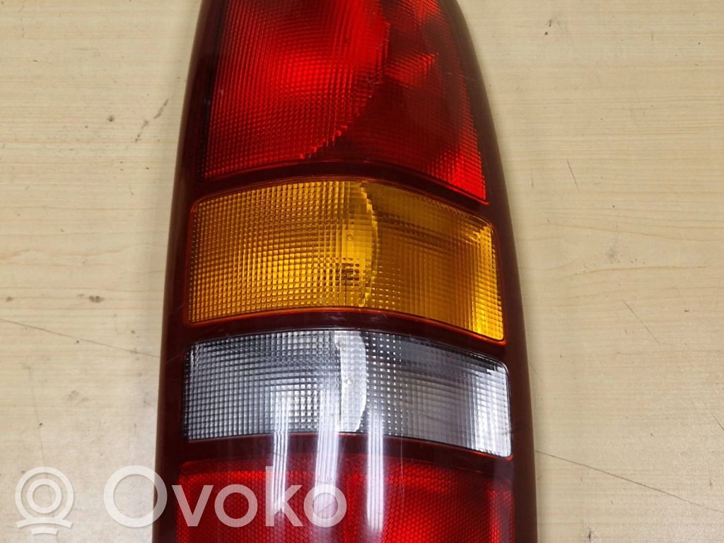 Luz trasera/de freno   16524516