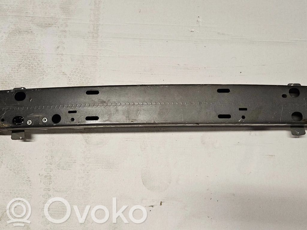 Priekšpusē bampera sastiprinājums   68100209AE