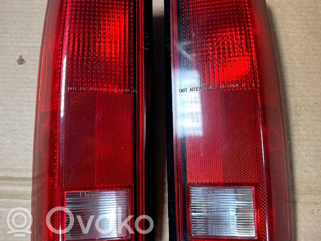 Chevrolet Astro Rear/tail lights set 