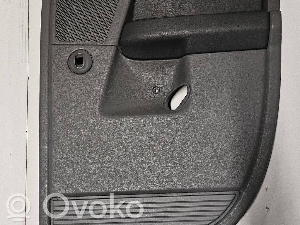 Dodge RAM Apšuvums aizmugurējām durvīm 