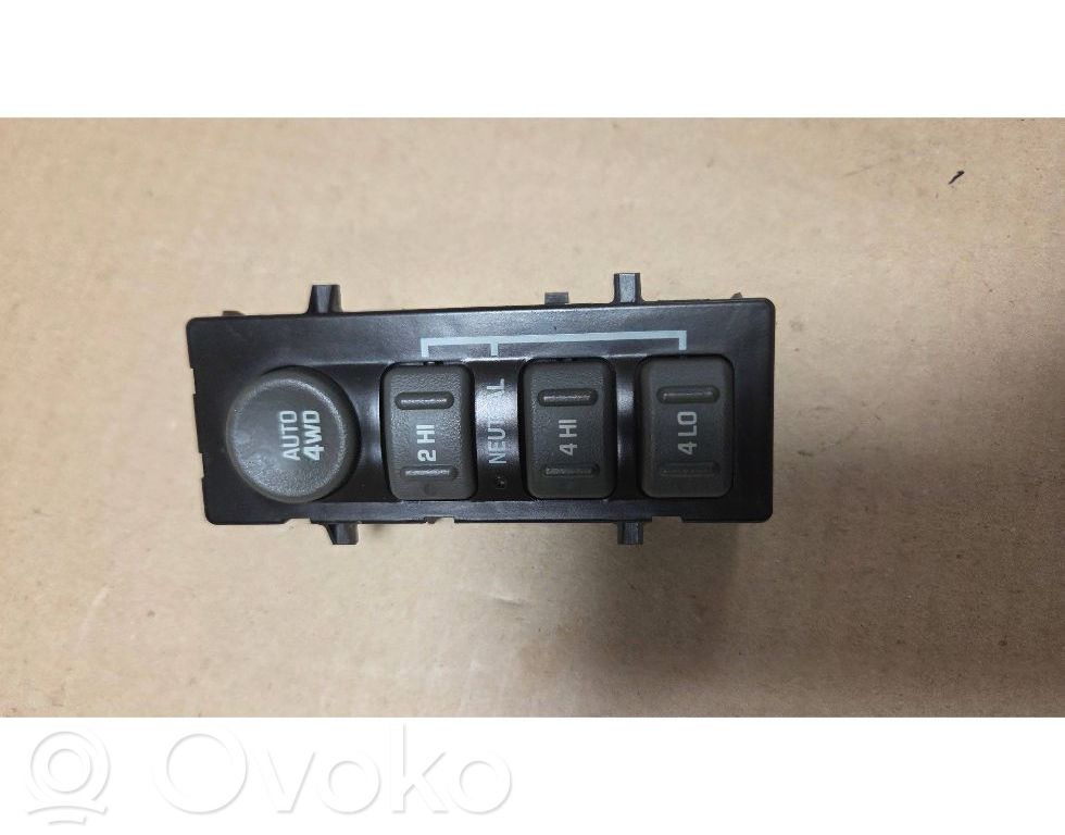 Chevrolet Suburban Differential lock switch 