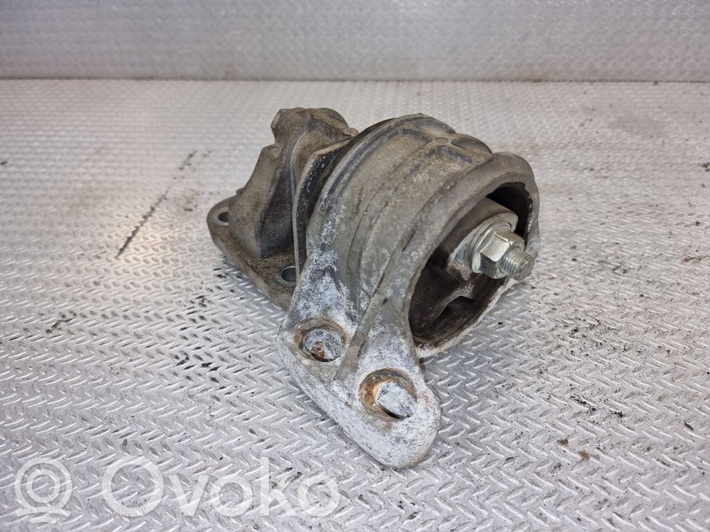 Engine mount bracket   1335125080