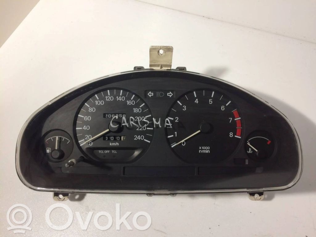Mitsubishi Carisma Licznik / Prędkościomierz 