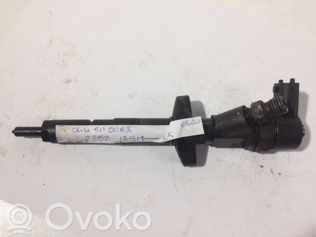 Opel Combo C Inyector de combustible 