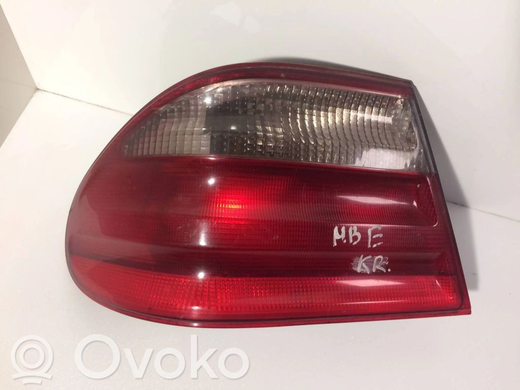 Mercedes-Benz E W210 Takavalot 