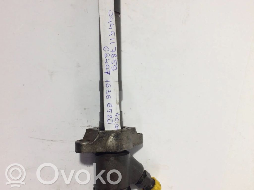 Sprausla (-i)   0445117859,6840716366520