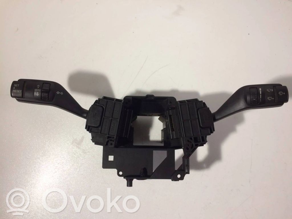 Ford Focus Valytuvų rankenėlė 
