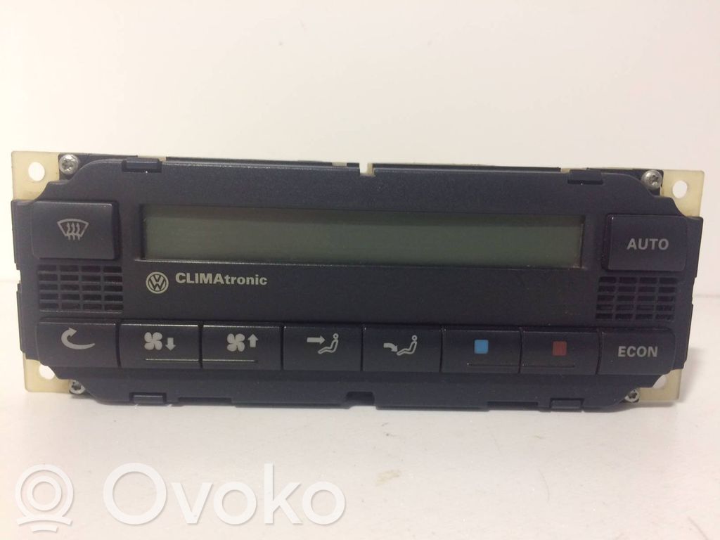 Volkswagen PASSAT B5 Climate control unit 