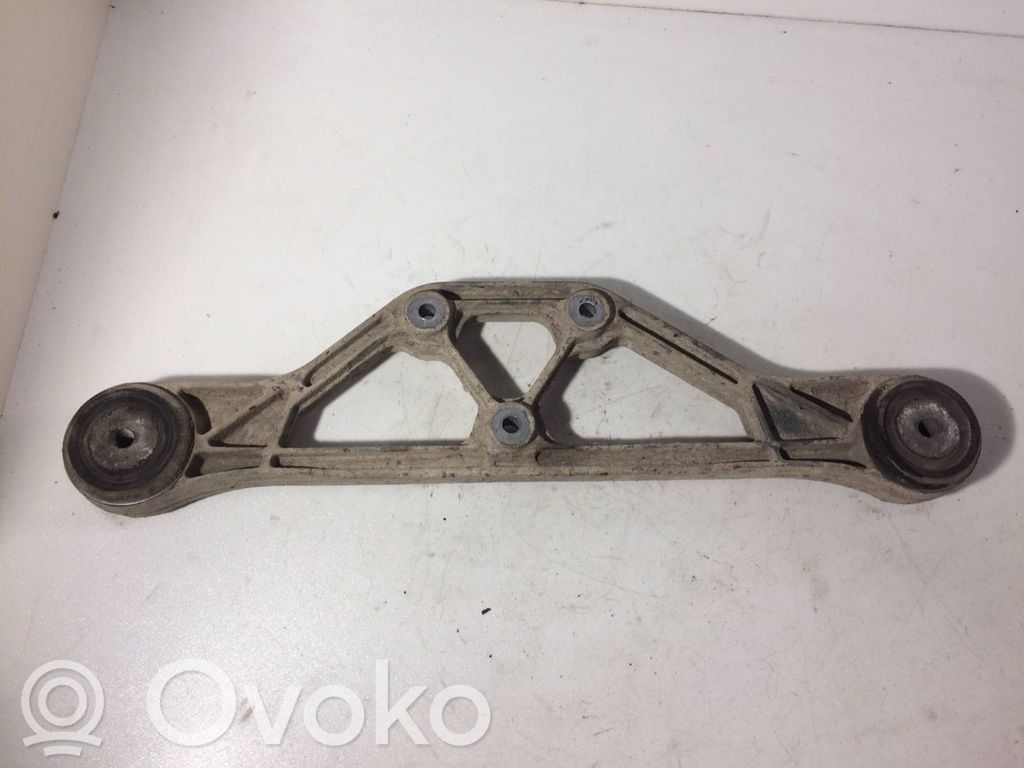Audi A8 S8 D3 4E Halterung Hinterachsgetriebe Differentialgetriebe 