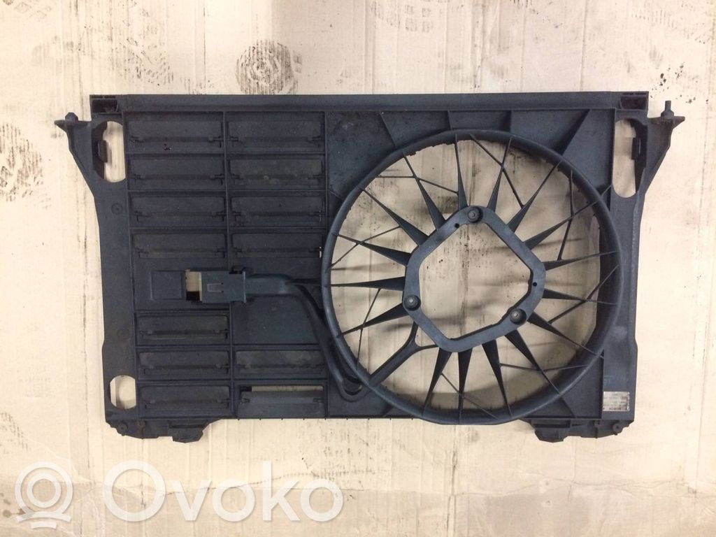 Audi A8 S8 D3 4E Radiatorių panelė 
