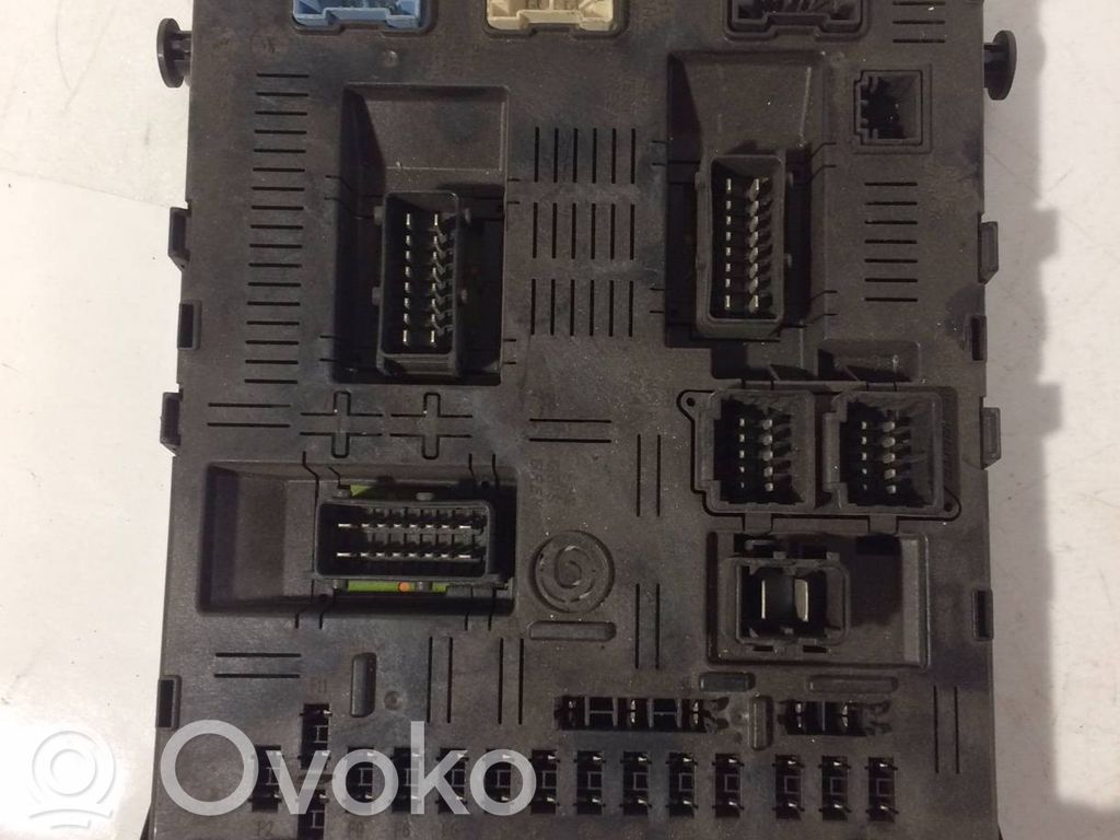 Peugeot 307 Módulo de fusible 