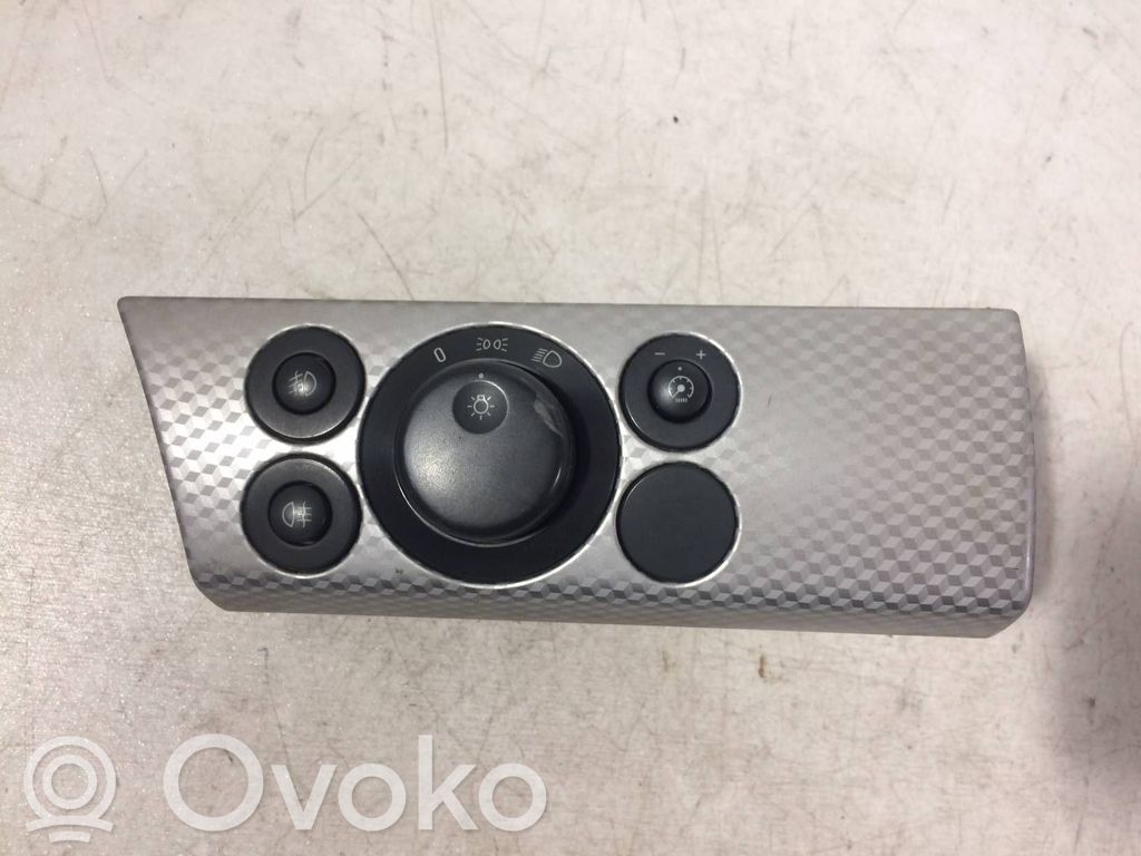 Opel Astra H Interrupteur d’éclairage 