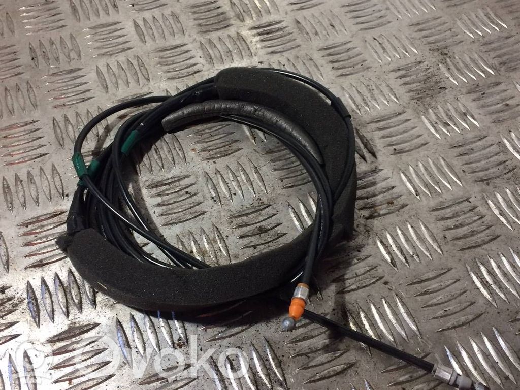Línea de cable de puerta de carga
