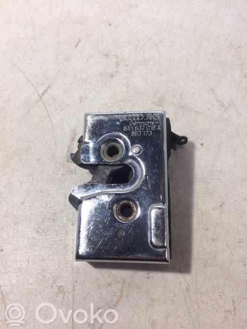 Audi 80 90 S2 B4 Front door lock 