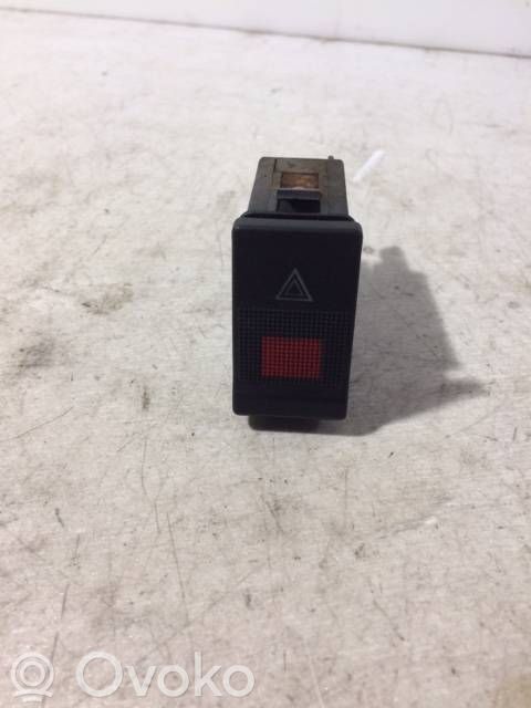 Audi 100 S4 C4 Schalter Warnblinkanlage 
