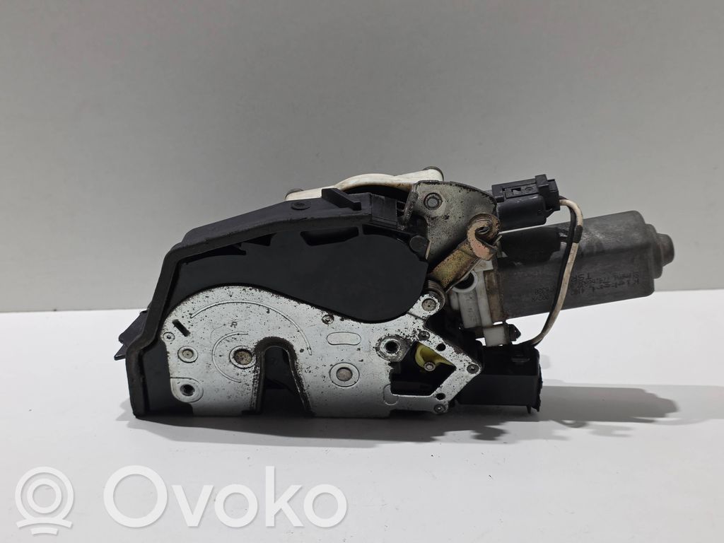 BMW 7 E65 E66 Front door lock 