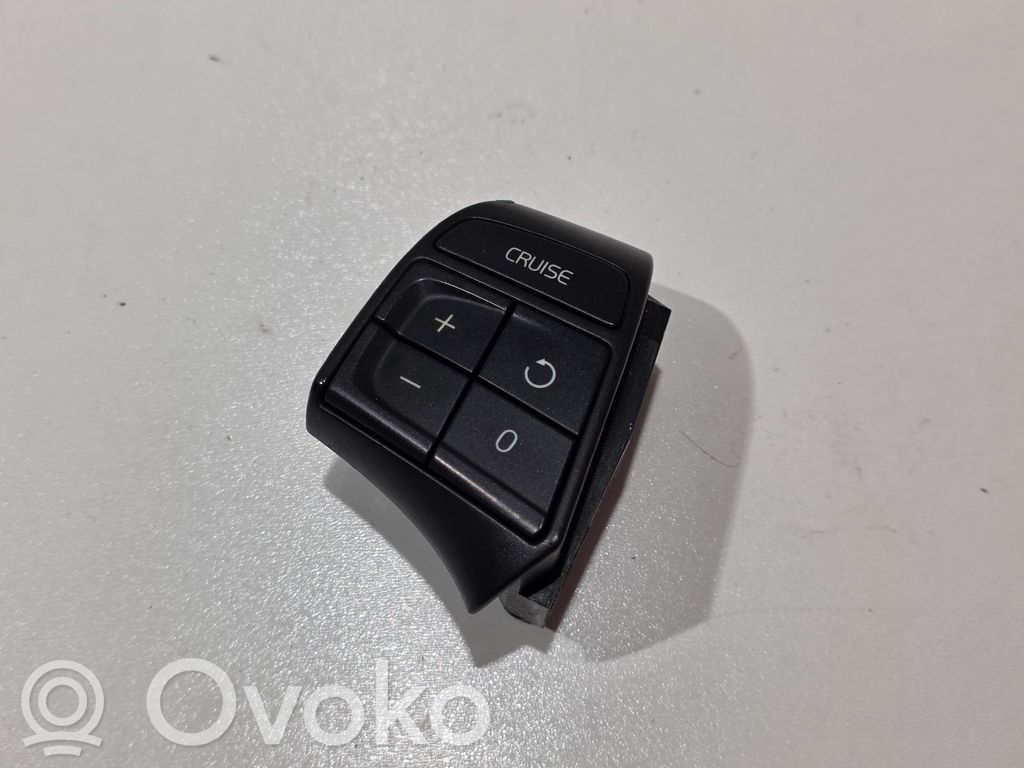 Volvo C30 Stūres pogas / slēdži 
