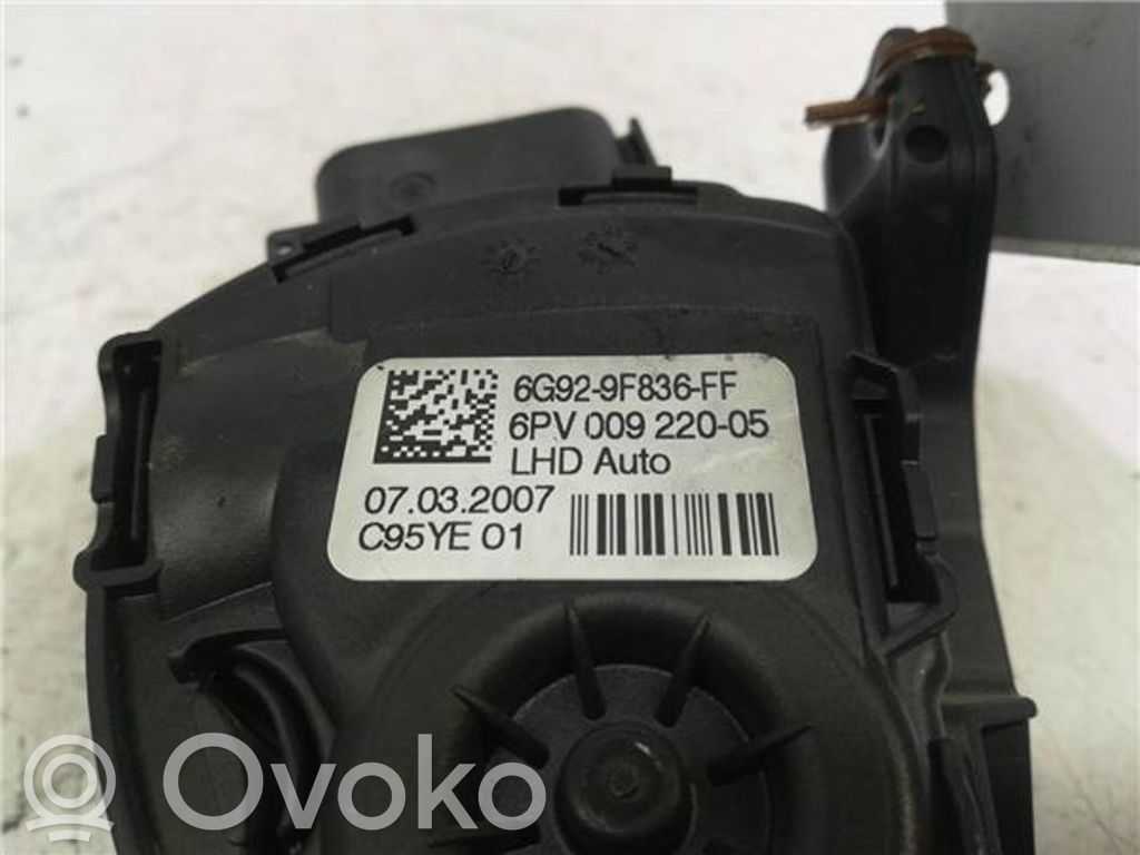 Land Rover Freelander Akceleratoriaus pedalas 