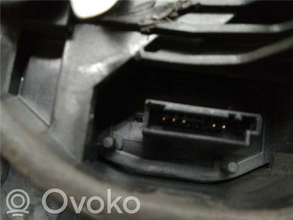 Etuoven lukko