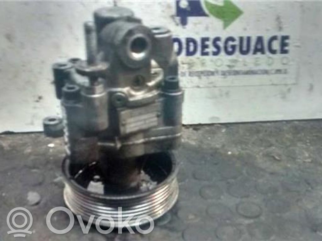 Power steering pump   2107974