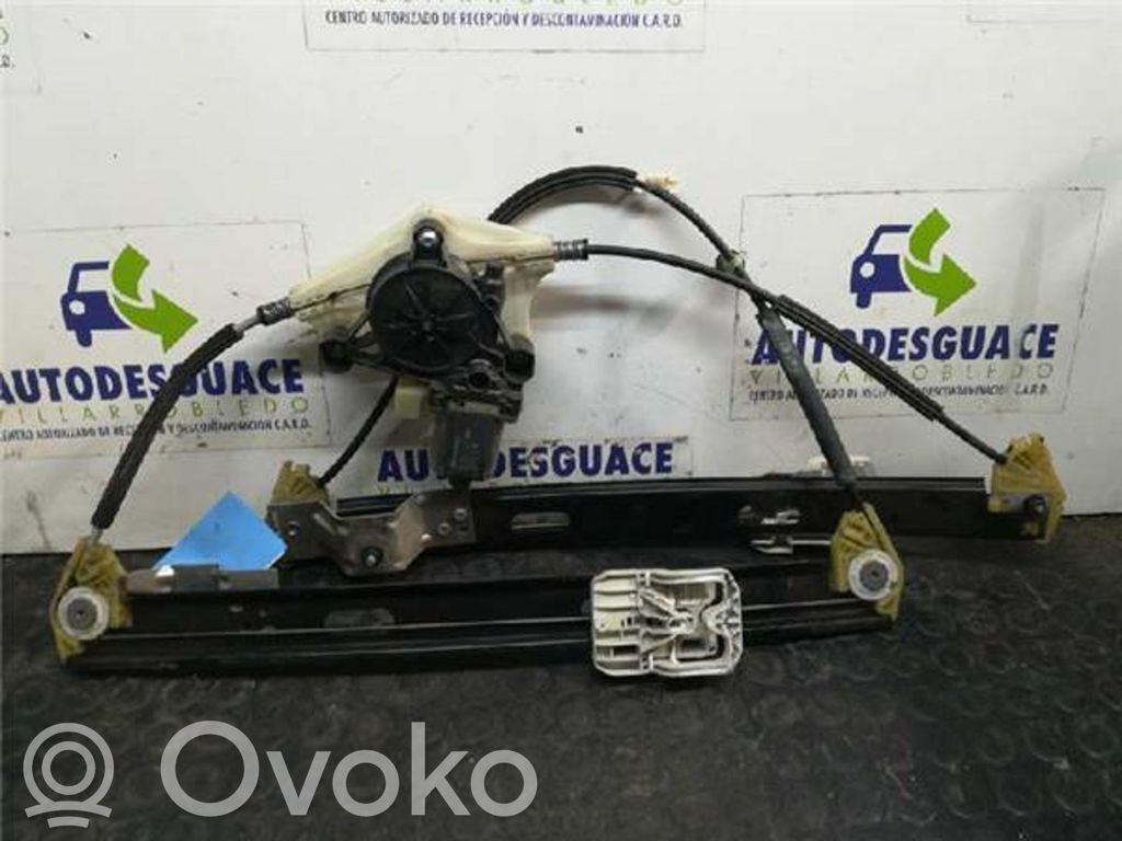 Regulador de ventanilla eléctrico de puerta delantera
