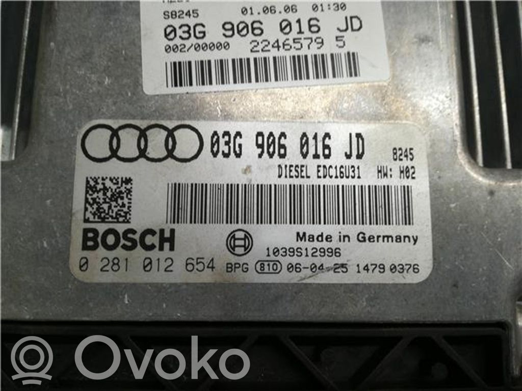 Audi A4 S4 B5 8D Unitate control motor/modul ECU 