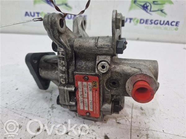 BMW 3 E36 Power steering pump 