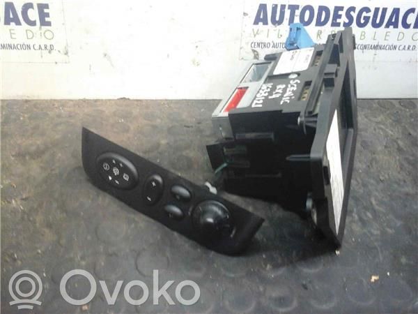 GPS navigation control unit/module   7700430465