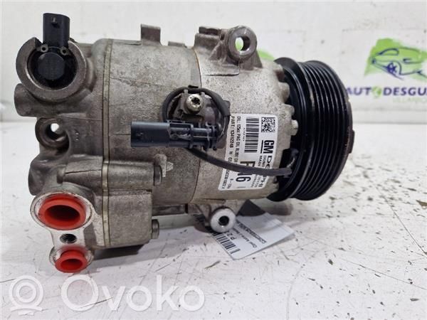 Opel Astra J Kompresor / Sprężarka klimatyzacji A/C 