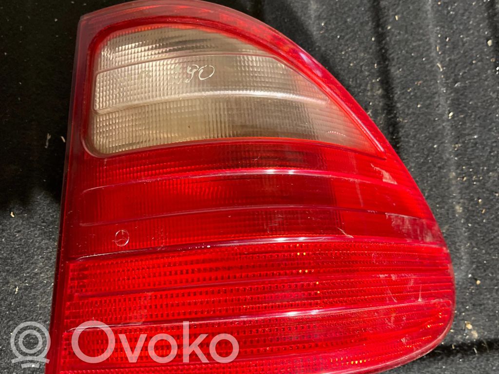 Mercedes-Benz E W210 Rückleuchte Heckleuchte 