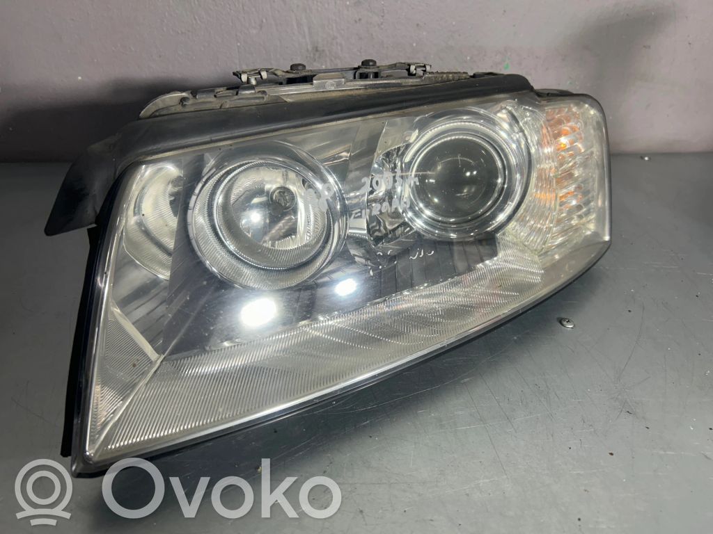 Audi A8 S8 D3 4E Priekinis žibintas 
