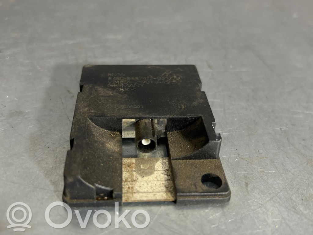 BMW 7 E65 E66 Antenos stiprintuvas 