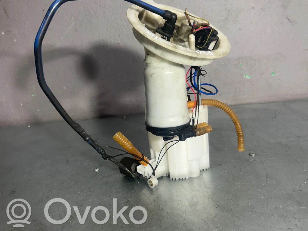 BMW 1 F20 F21 Bomba interna de combustible 