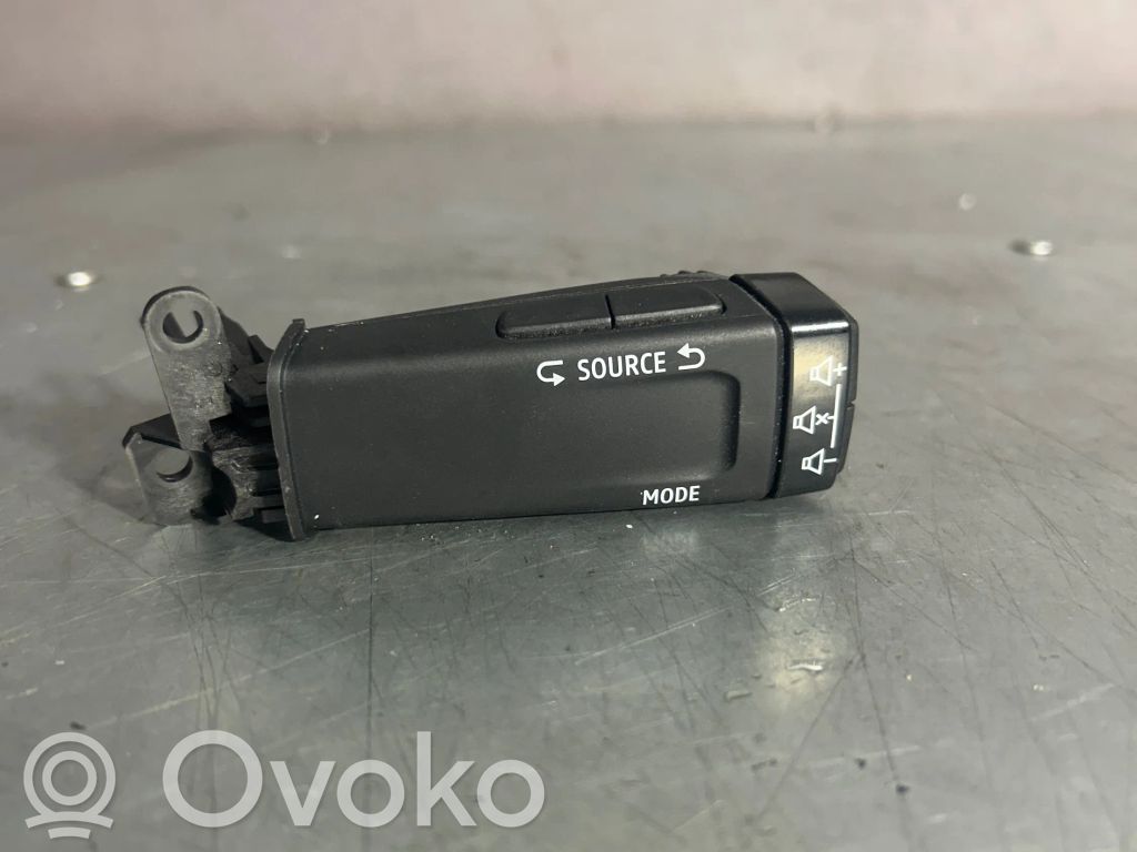 Przełącznik / Przycisk kierownicy   255520099R,S0514,24B0