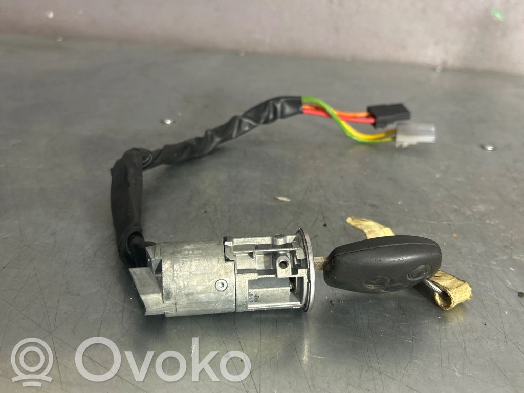 Renault Kangoo I Užvedimo spynelė 
